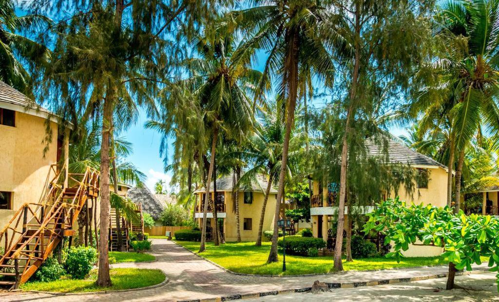 Ahg Maya Bay Resort & Spa Michamvi Exterior foto
